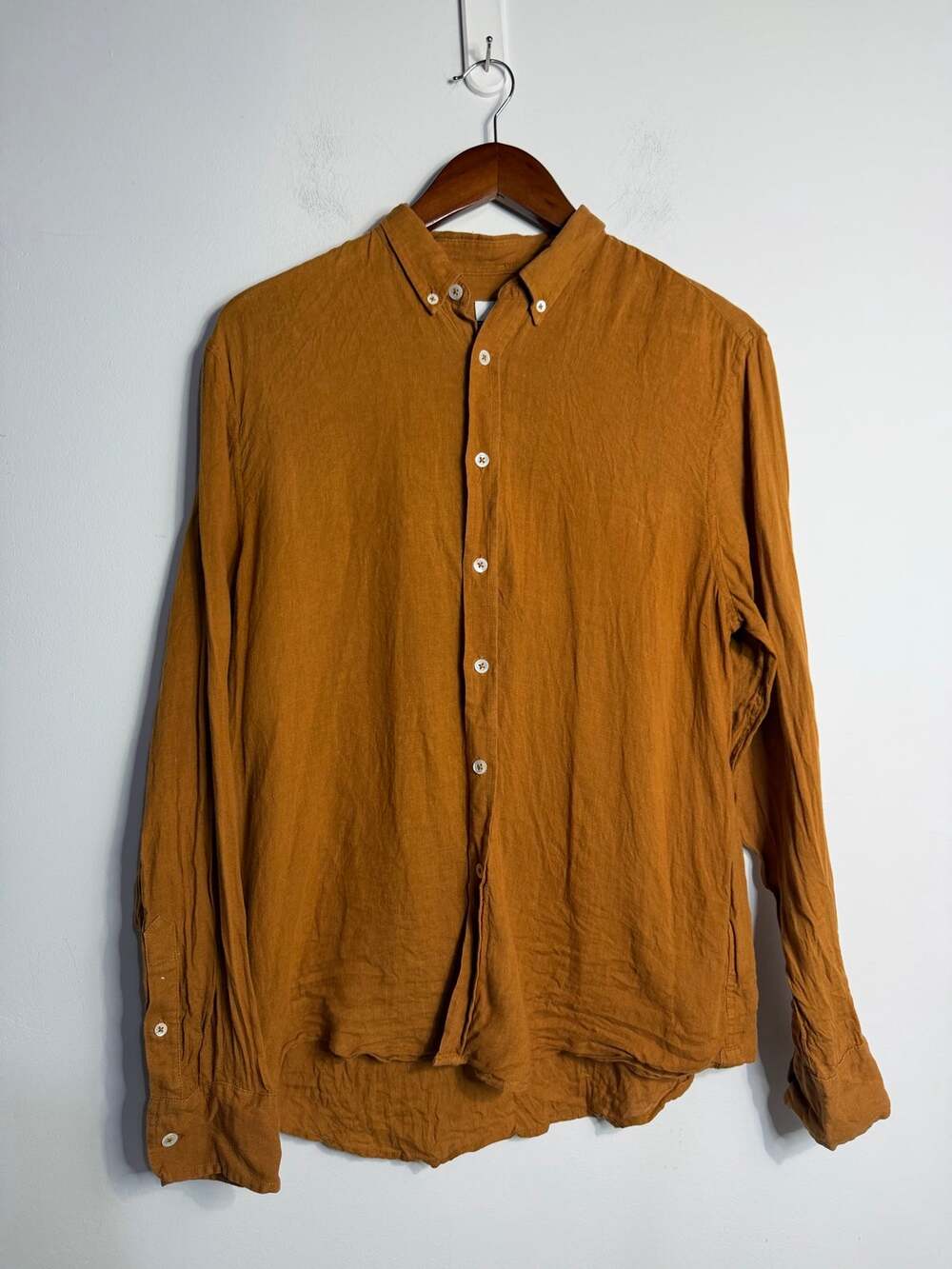 Venroy 100% Linen Long Sleeve Button Down Shirt in a rich rust orange shade